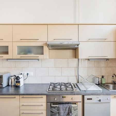 Appartement Live Like A Local At The Rustic Hockey Hut à Budapest Extérieur photo