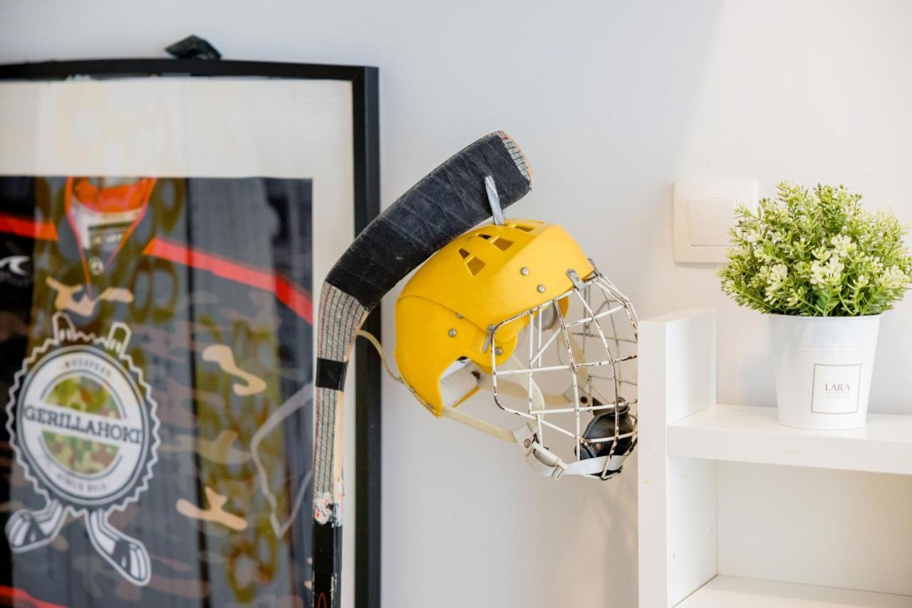 Appartement Live Like A Local At The Rustic Hockey Hut à Budapest Extérieur photo